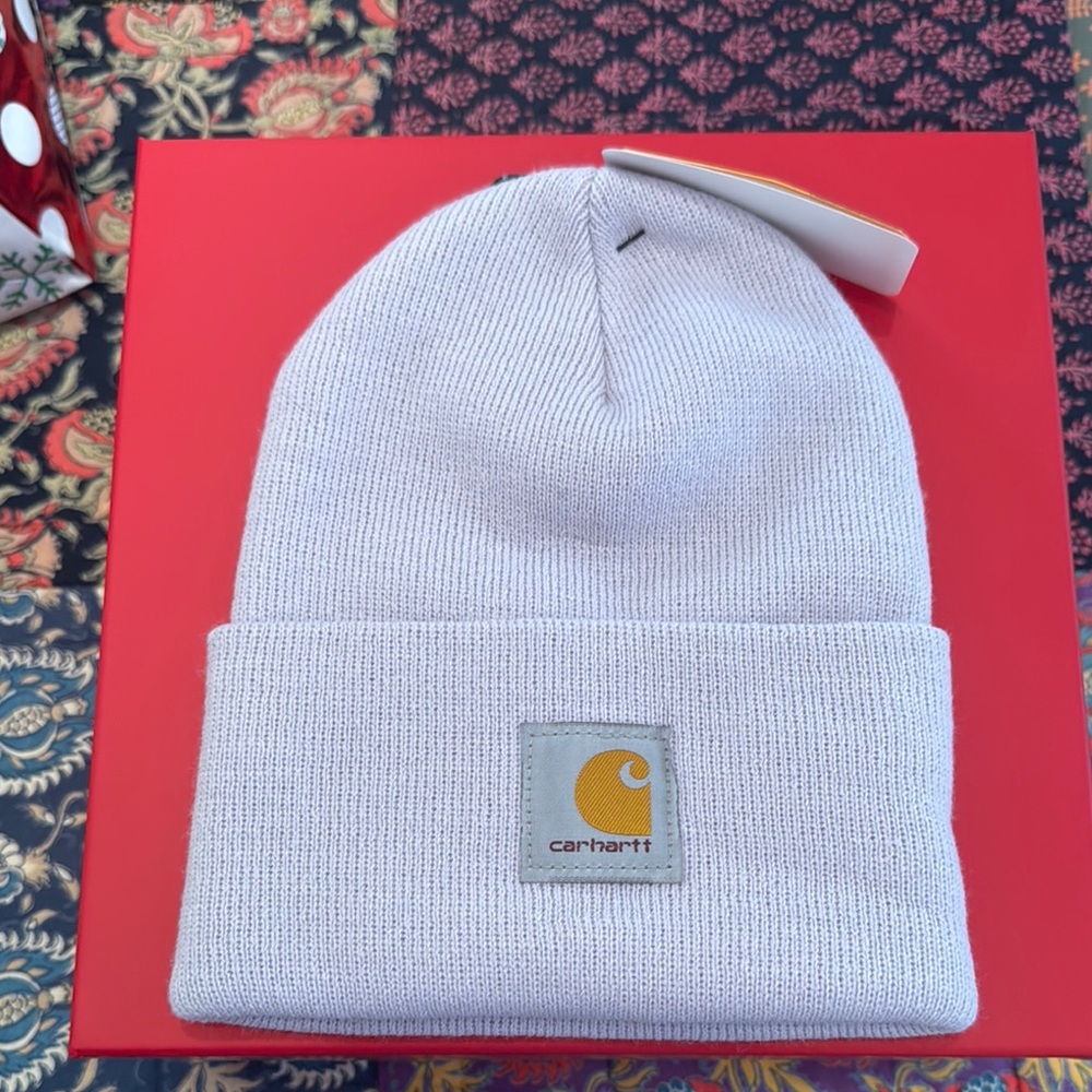 Women’s Carhartt Lilac knit cuffed beanie